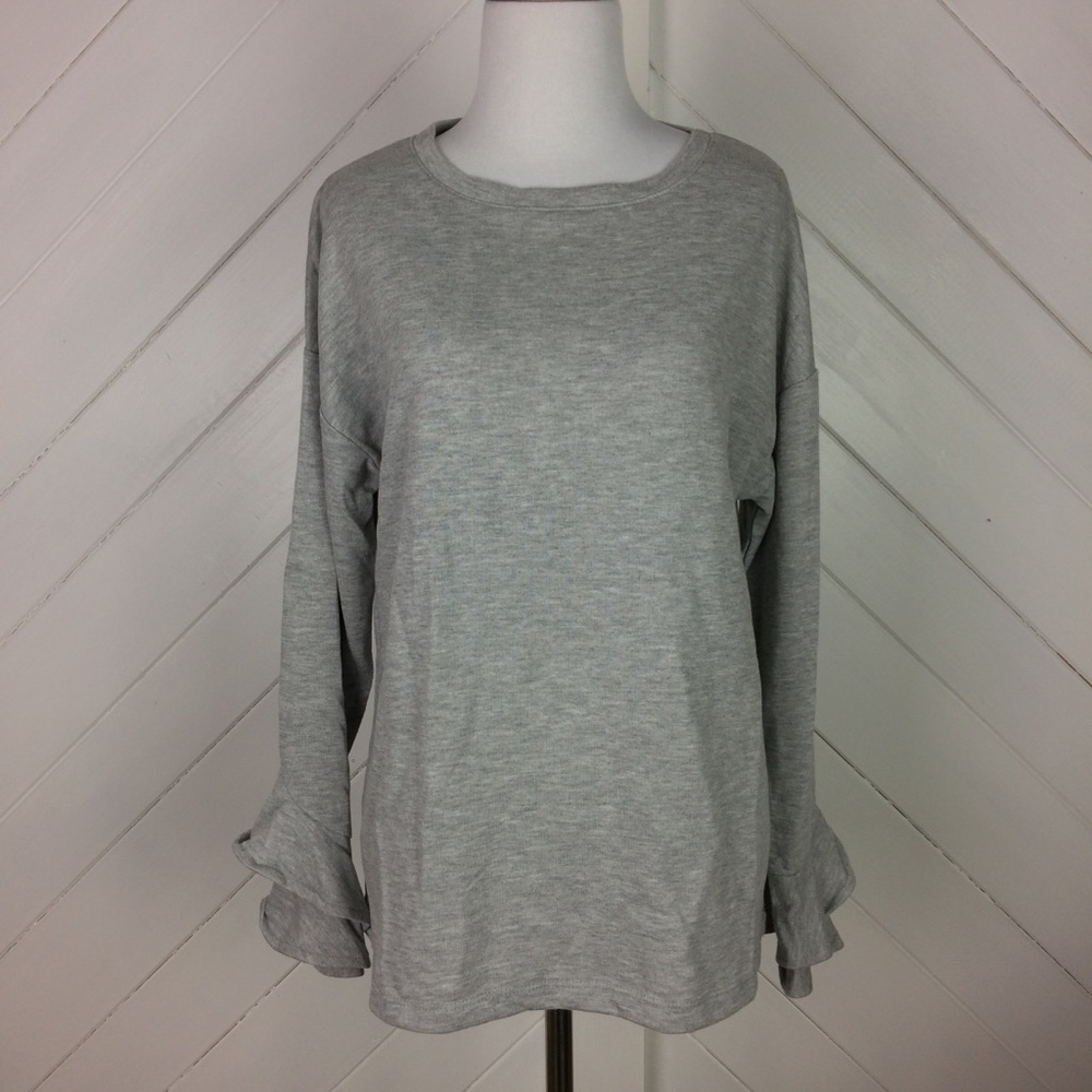 {Como Blu} Cozy Sweatshirt with ruffle sleeves